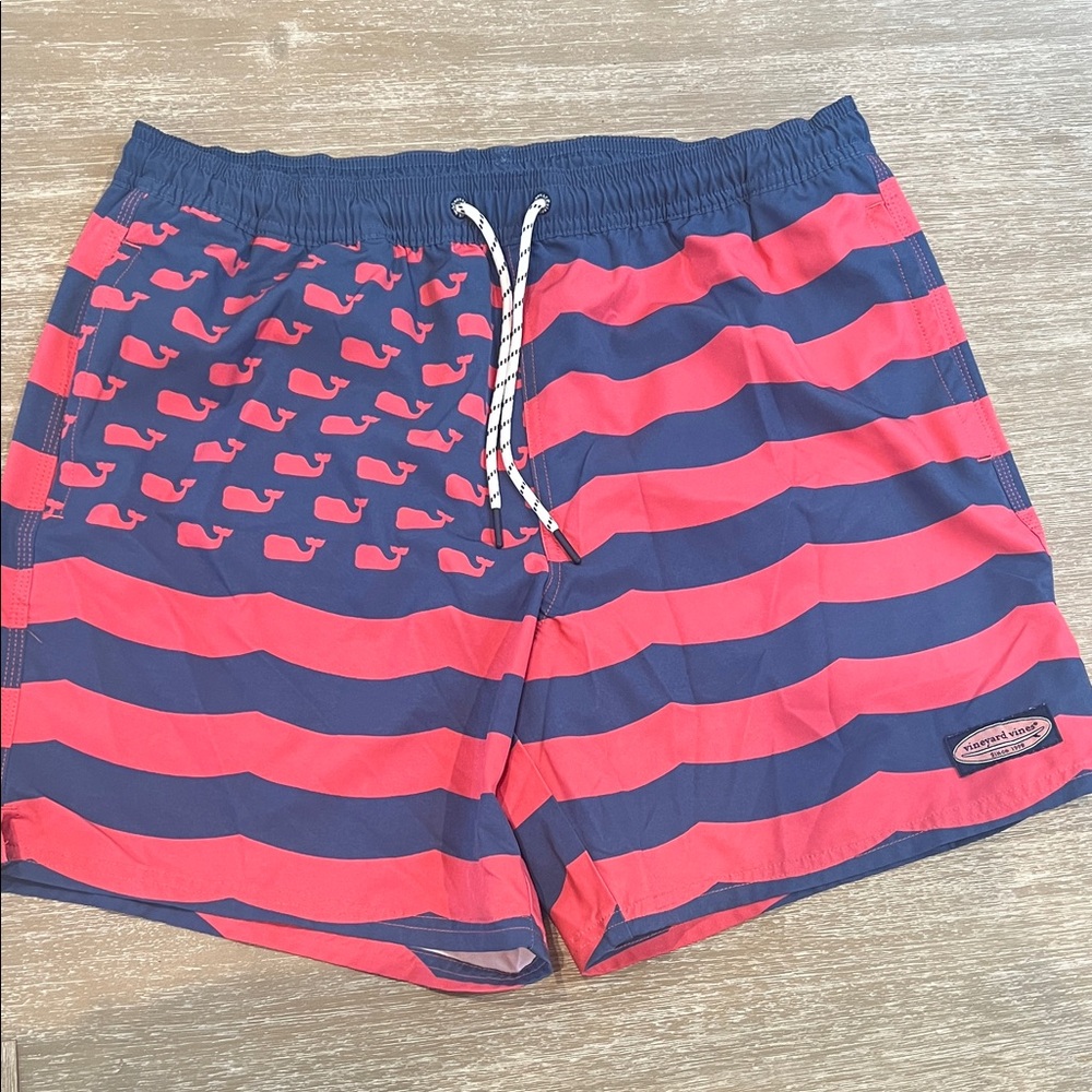 Vineyard vines Men's Blue and Pink Swim Shorts